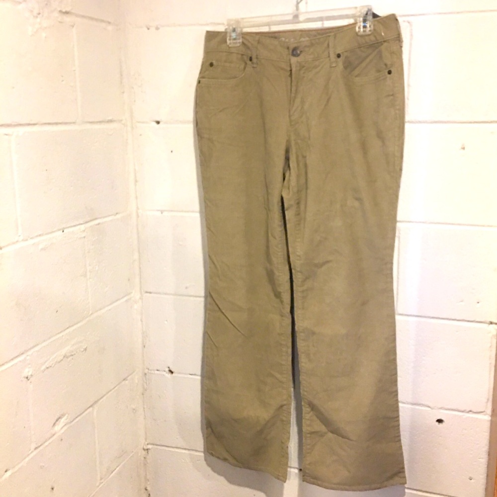 Eddie Bauer womens beige curvy bootcut corduroy pants